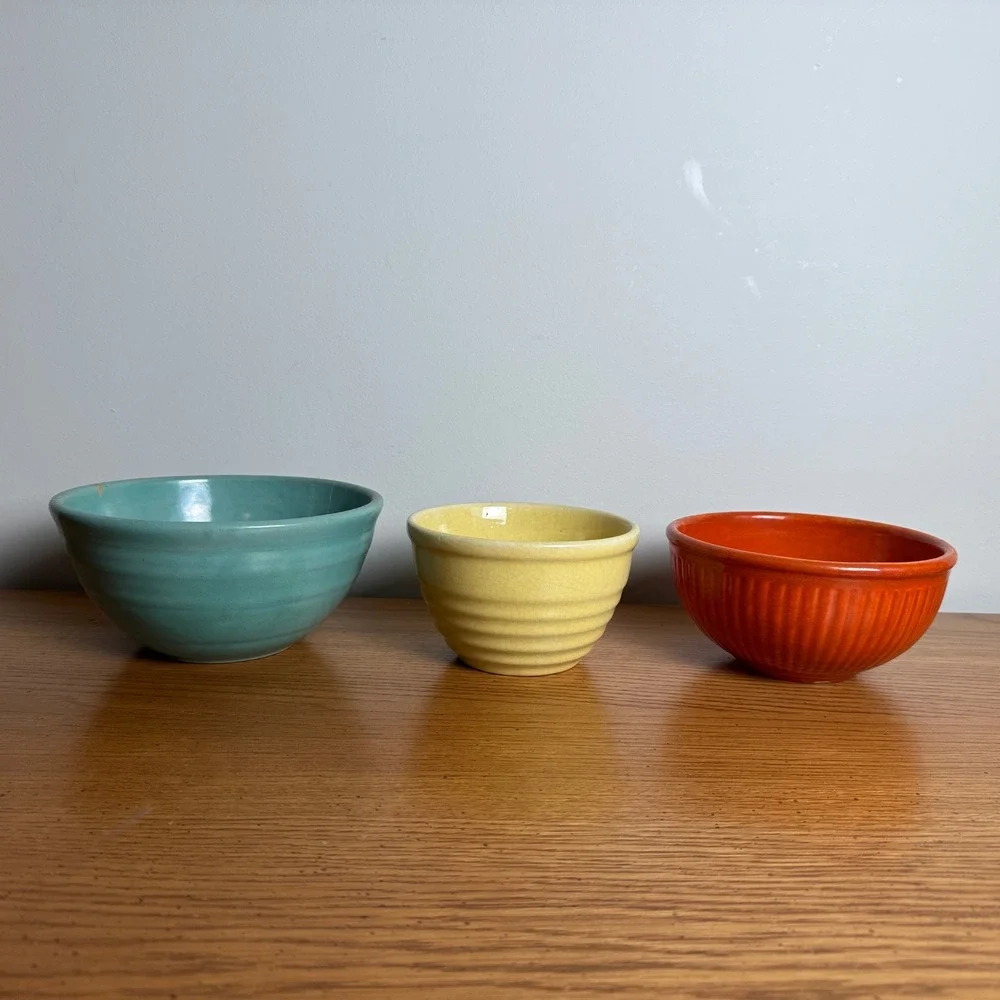 Ceramic Mismatched Nesting Mixing Bowl Set Teal‎ Orange Yellow Vintage Kitchen
